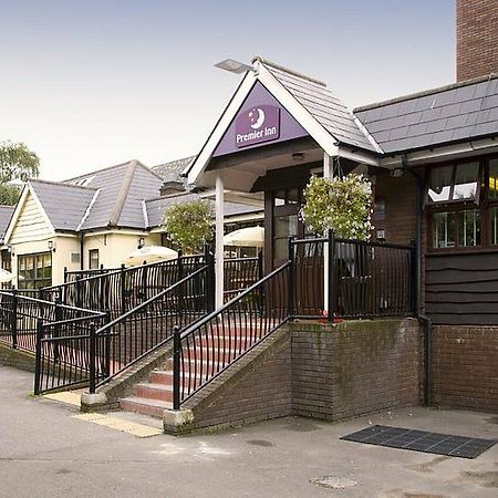 Premier Inn Epsom South Εξωτερικό φωτογραφία