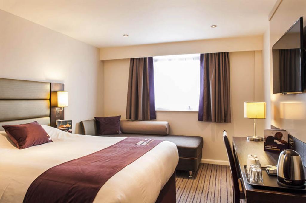 Premier Inn Epsom South Δωμάτιο φωτογραφία
