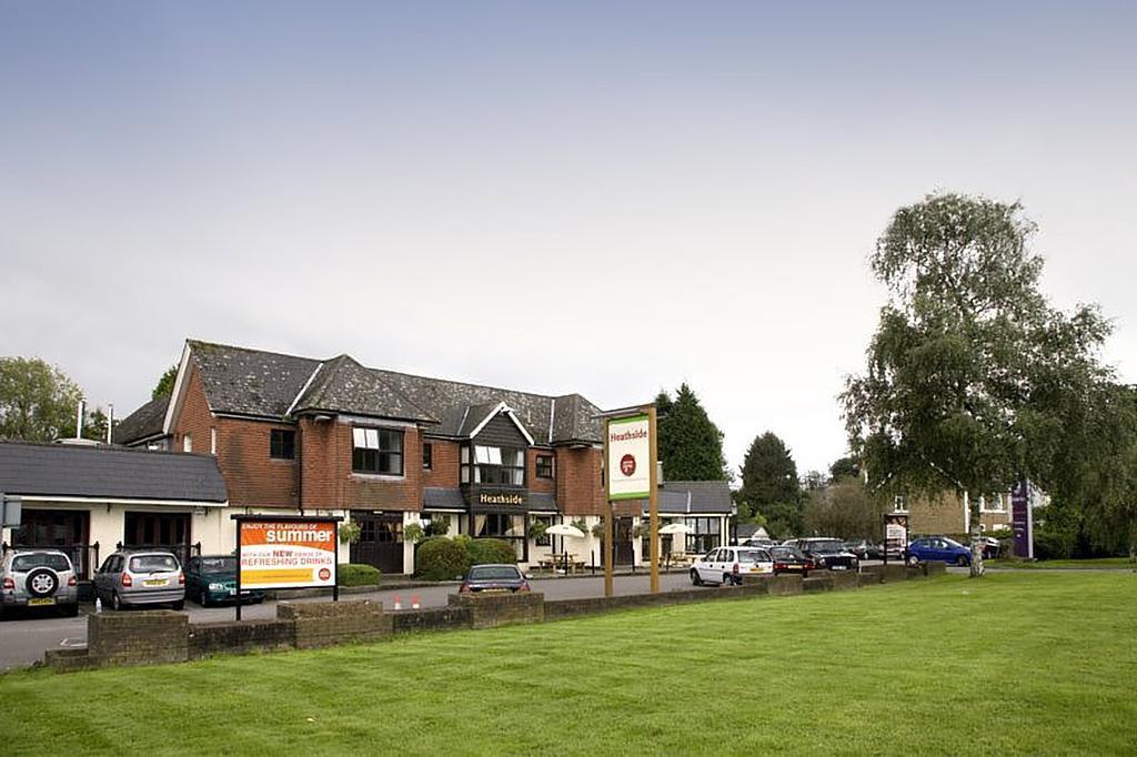 Premier Inn Epsom South Εξωτερικό φωτογραφία