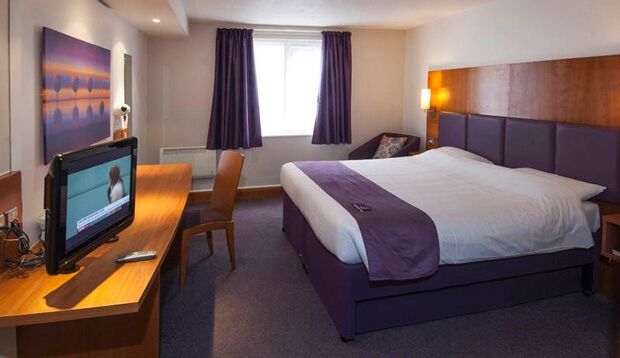 Premier Inn Epsom South Εξωτερικό φωτογραφία